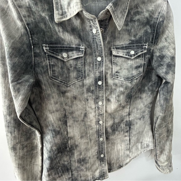 ChiQle - demin shirt -Small - Picture 13 of 16